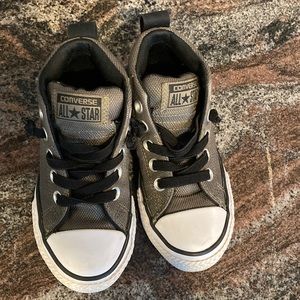 Like New Converse Sneakers size 11